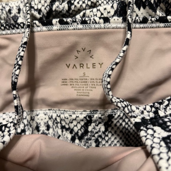 Varley xs snakeskin legging and bra set. Worn once, perfect condition. So soft! - Picture 3 of 4